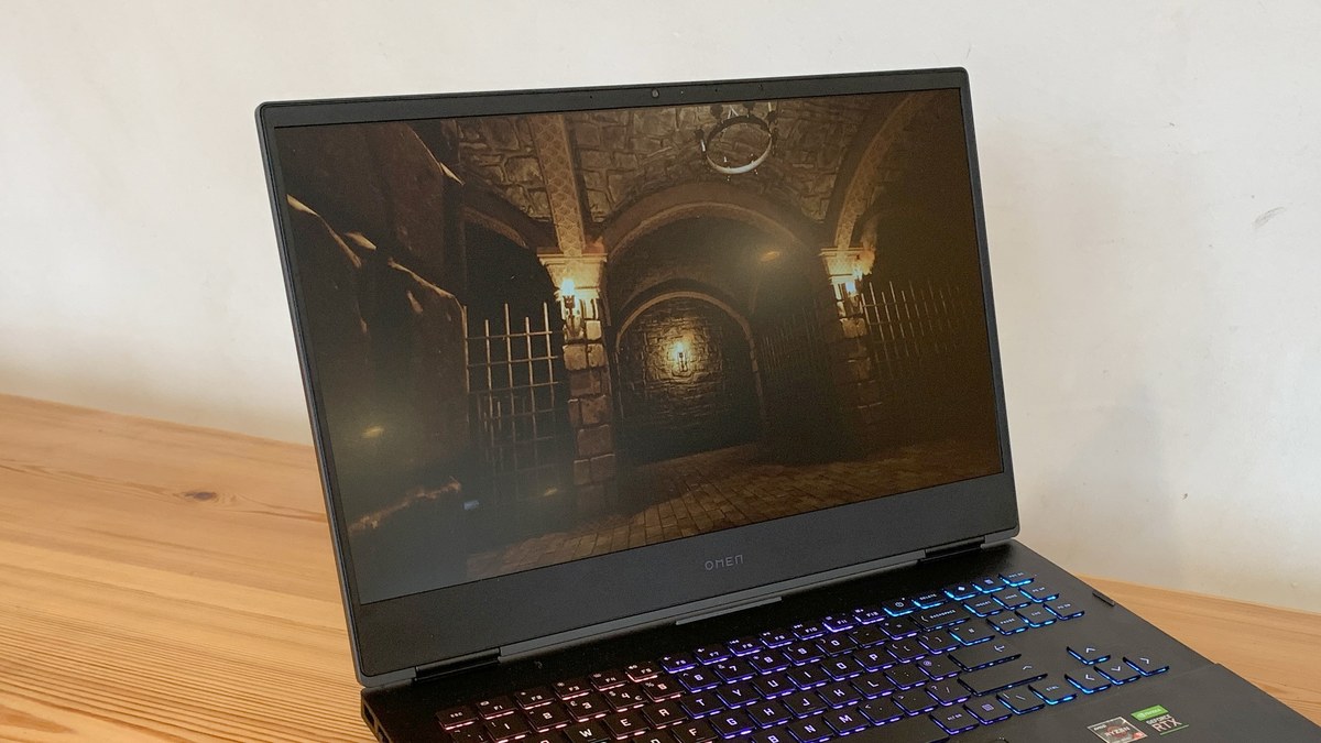 HP OMEN 16-WD0008 GAMING Core™ i5-13420H 1TB SSD 16GB 16.1" (1920x1080) 144Hz IPS WIN11 NVIDIA® RTX 4050 6144MB BLACK Backlit Keyboard ENGLISH/FRENCH